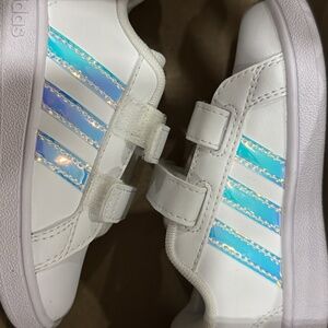 New Adidas Grand Court Size 6 toddler